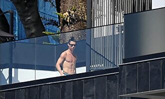Criatiano Ronaldo en su residencia de Portugal | EFE