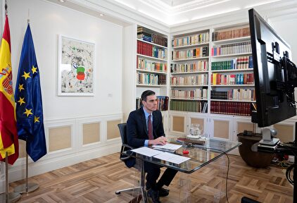 Pedro Sánchez en Moncloa en una reunión posterior con los presidentes autonómicos. | EFE