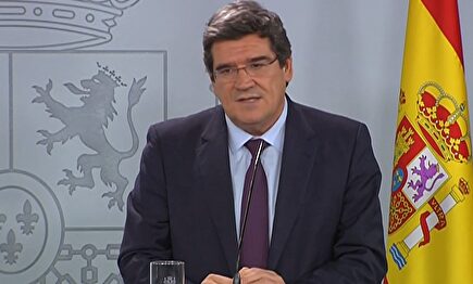 José Luis Escrivá durante la comparecencia en la que anunció una destrucción de empleo de 900.000 puestos de trabajao en quince días | EFE