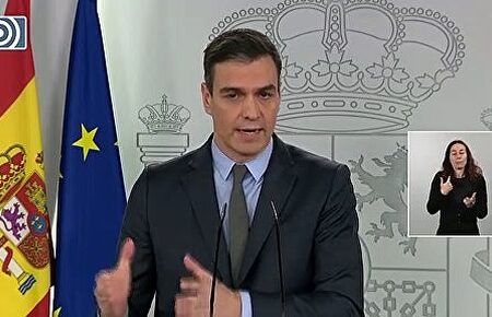 Sánchez: "Todos los trabajadores de las actividades no esenciales deberán quedarse en casa"