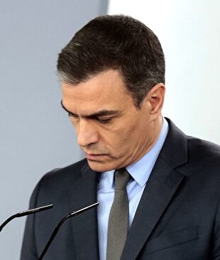 Pedro Sánchez durante una rueda de prensa | EFE