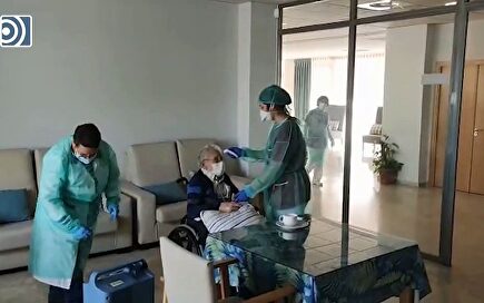 Anciano de 98 años, se cura y regresa a su hogar