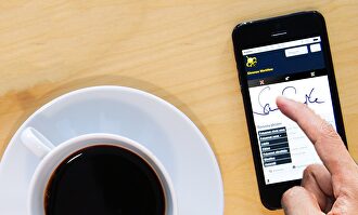 Los negocios deben utilizar una firma digital en todos sus documentos comerciales. | Pixabay