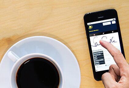 Los negocios deben utilizar una firma digital en todos sus documentos comerciales. | Pixabay