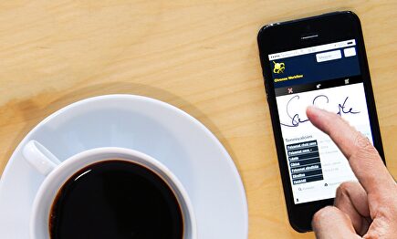 Los negocios deben utilizar una firma digital en todos sus documentos comerciales. | Pixabay