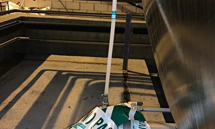 Precinto de la Guardia Civil a los depósitos de alcohol de una fábrica española | Libertad Digital