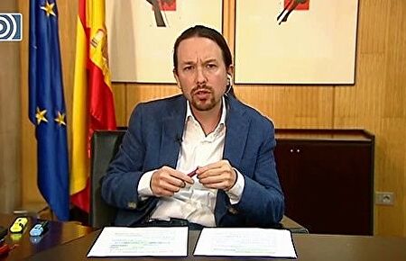 Pablo Iglesias: “La Constitución no es para enseñarla, es para aplicarla”