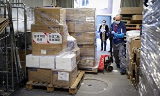 Material sanitario chino para el Hospital Clínico de Madrid | Comunidad de Madrid