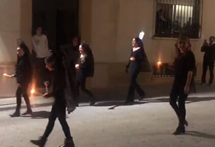 Procesión de mantillas en Porcuna (Jaén). | Imagen TV