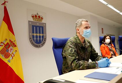 El Rey Felipe VI reunido este viernes con la cúpula militar para seguir la crisis del coronavirus. | EFE
