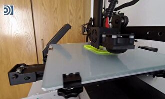 Así se fabrica un adaptador para respiradores con una impresora 3D