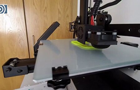 Así se fabrica un adaptador para respiradores con una impresora 3D