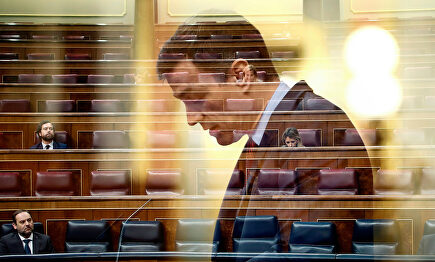 El presidente del Gobierno, Pedro Sánchez, durante el pleno del Congreso celebrado este jueves. | EFE