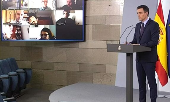 Sánchez, en su comparecencia de este domingo. | EFE