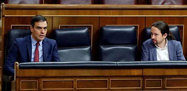 Pedro Sánchez y Pablo Iglesias en el Congreso. | EFE
