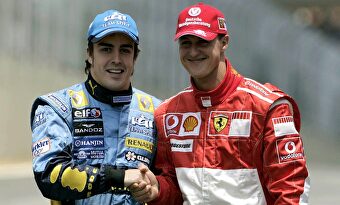 Fernando Alonso junto a Michael Schumacher. | Cordon Press