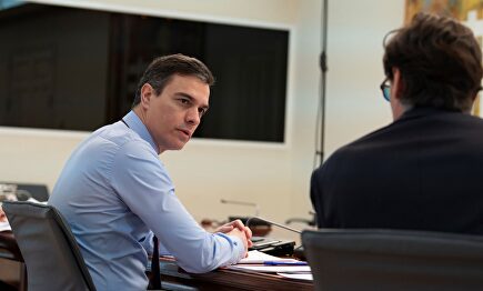 El presidente del Gobierno, Pedro Sánchez y el ministro de Sanidad, Salvador Illa | EFE