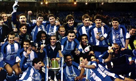 El Dépor dio la campanada en el Bernabéu y conquistó la Copa del Rey en 2002. | EFE