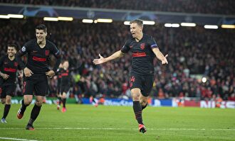 Marcos Llorente, seguido por Morata y Correa. | Cordon Press