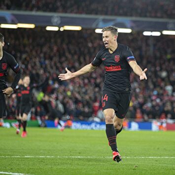 Marcos Llorente, seguido por Morata y Correa. | Cordon Press