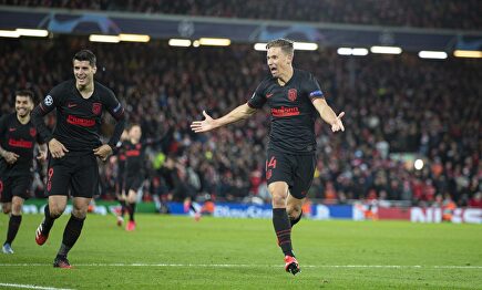 Marcos Llorente, seguido por Morata y Correa. | Cordon Press