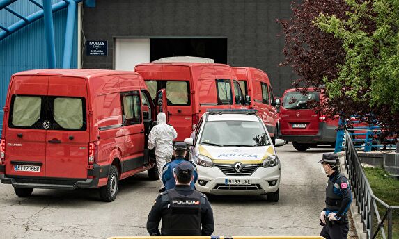 Llegada de féretros al Palacio de Hielo de Madrid | Cordon Press