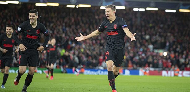 Marcos Llorente, seguido por Morata y Correa. | Cordon Press