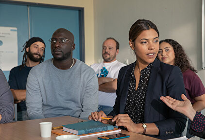Una vez más los suburbios de París son protagonistas en 'Los profesores de Saint-Denis'