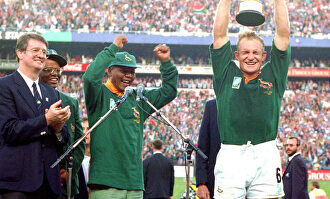 Mandela y Francois Pienaar. | Archivo