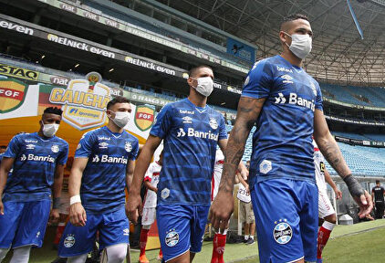 Las mascarillas pueden llegar al mundo del fútbol | Agencias