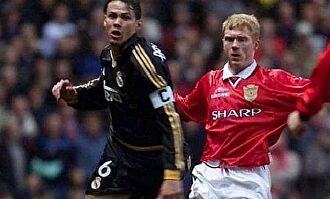 Se cumplen 20 años de la obra de arte de Redondo en Old Trafford