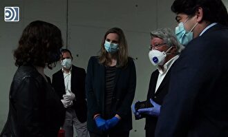 Ayuso anuncia un convenio con el Atlético de Madrid para usar la cocina del Wanda Metropolitano