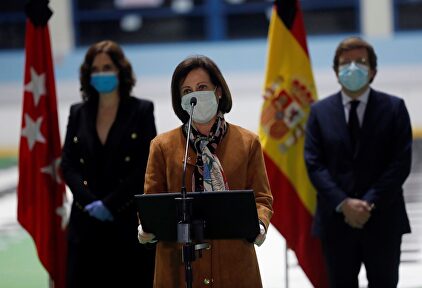 Margarita Robles, emocionada en la clausura de la morgue del Palacio de Hielo: "Nuestras Fuerzas Armadas no les han dejado solos ni un minuto"
