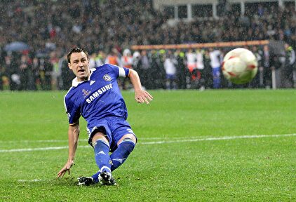 El famoso resbalón de Terry ante el Manchester United. | Cordon Press