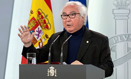 Manuel Castells este jueves en Moncloa. | EFE