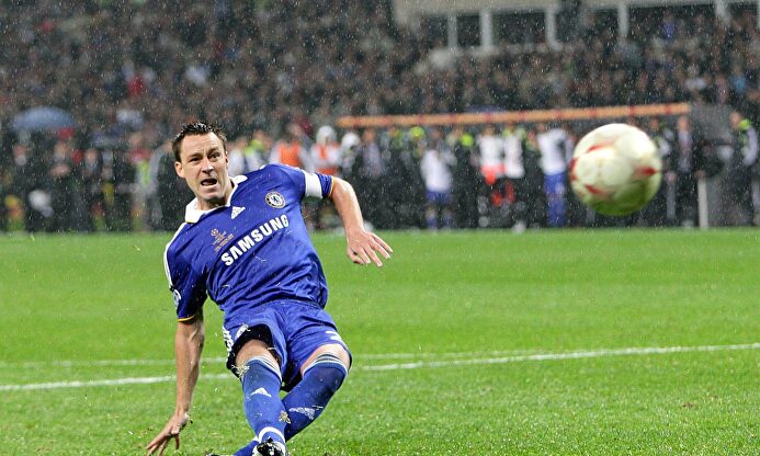 El famoso resbalón de Terry ante el Manchester United. | Cordon Press