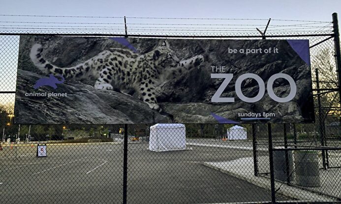 Cartel en la entrada del zoo del Bronx. | Cordon Press