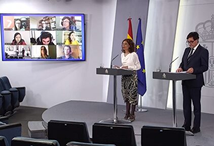 Rueda de prensa tras el Consejo de Ministros de este viernes. | EFE