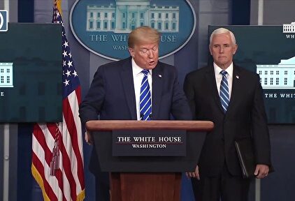 Trump insinúa la posibilidad de tratar el coronavirus con "una inyección" de "desinfectante" o con "luz solar"