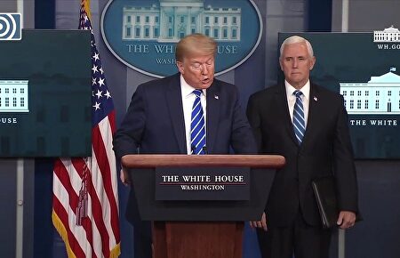 Trump insinúa la posibilidad de tratar el coronavirus con "una inyección" de "desinfectante" o con "luz solar"