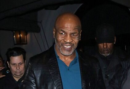 Los puños de acero de Mike Tyson a sus 53 años que sorprenden al mundo