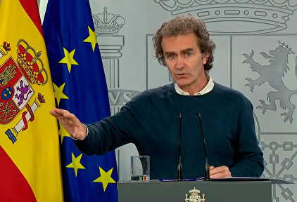 El director de CCAES, Fernando Simón | EFE