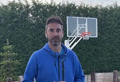 La tremenda exhibición de la 'Bomba' Navarro en el patio de su propia casa