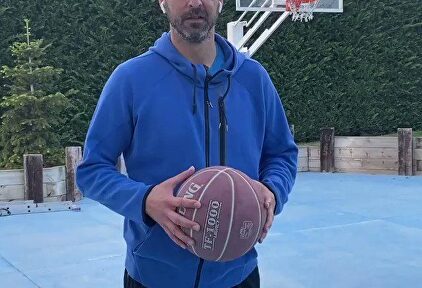 La tremenda exhibición de la 'Bomba' Navarro en el patio de su propia casa