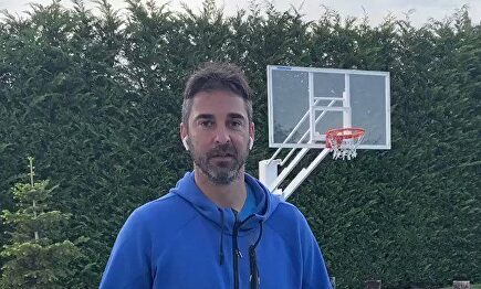 La tremenda exhibición de la 'Bomba' Navarro en el patio de su propia casa