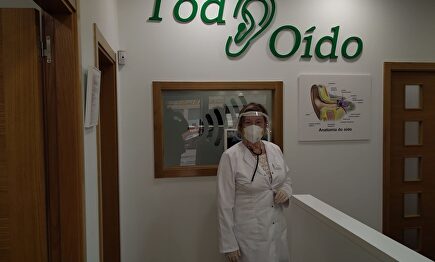 María del Carmen Sixto, propietaria del centro auditivo “Todo Oído” en La Coruña | Cedida