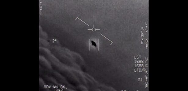 Fotograma de uno de los vídeos sobre OVNIS | US Navy