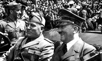 Adolf Hitler junto a Benito Mussolini | Cordon Press