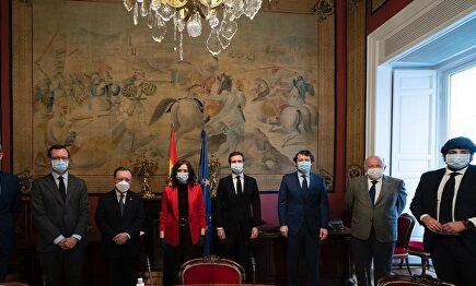 Casado con algunos de sus presidentes autonómicos. | Mudarra