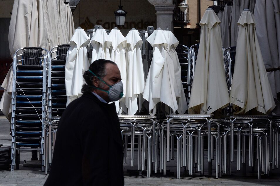 El sector de la hostelería se queja en esRadio de la gran incertidumbre que rodea la apertura de terrazas.